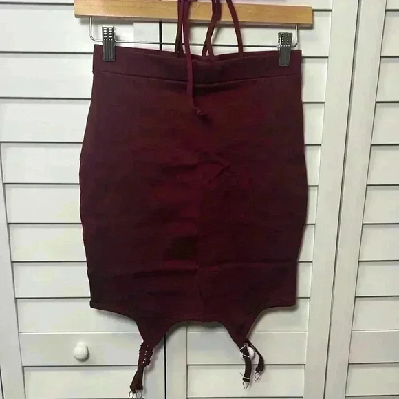 Fashion Nova Oh She Rich Rich Skirt Set Size Small Burgundy NWT - Picture 7 of 11
